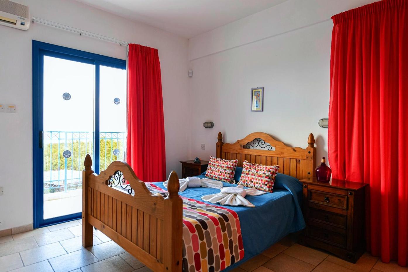 Azzurro Holiday Villas Peyia Exterior photo